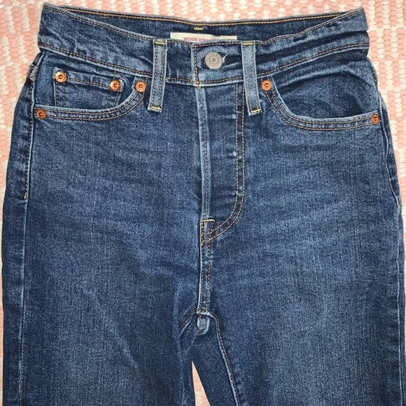 Levis Wedgie Straight Size 24 Distressed Dark Wash Button Fly Jeans - Picture 3 of 11